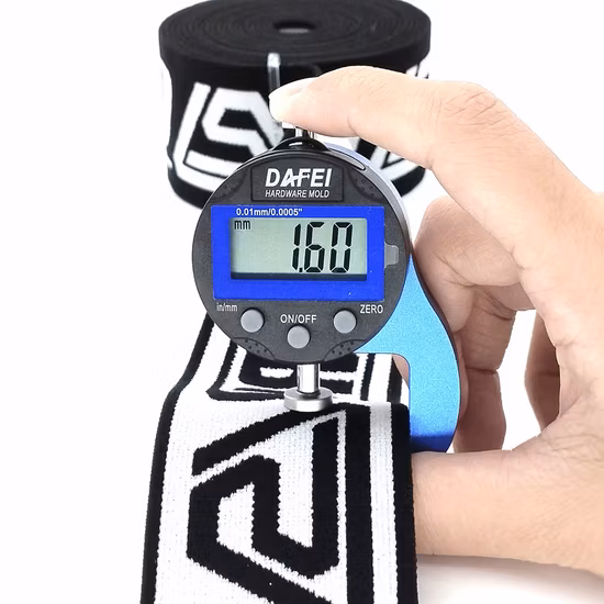 Caja de regalo de joyería de encaje agárico K3011, bola de baño de encaje de flores de baño, banda elástica de encaje, banda para la muñeca, correas de 1,5 cm